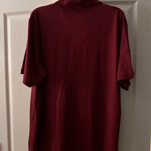 Brand New Men’s XL maroon polo.Brand new and never worn - Picture 4 of 4